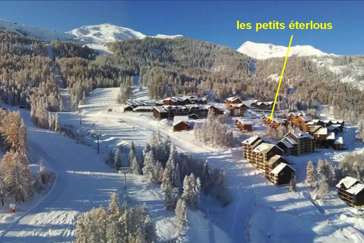 Les Petits Eterlous: Cozy Alpine Apartment with Private Parking Puy-Saint-Vincent Exterior photo